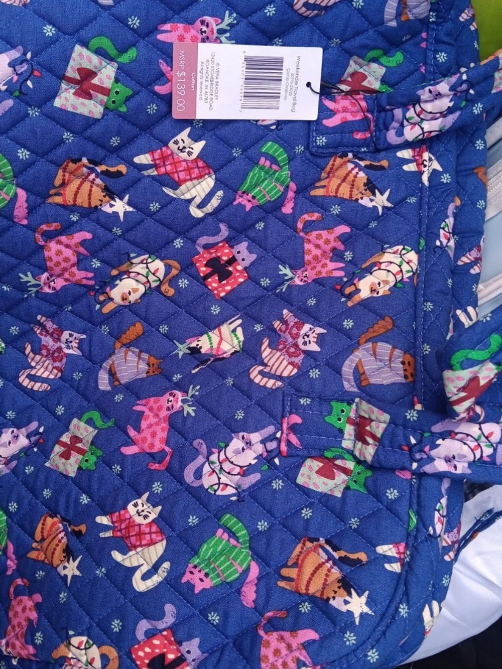 Vera Bradley
Weekender Travel Bag
Catnip Christmas
